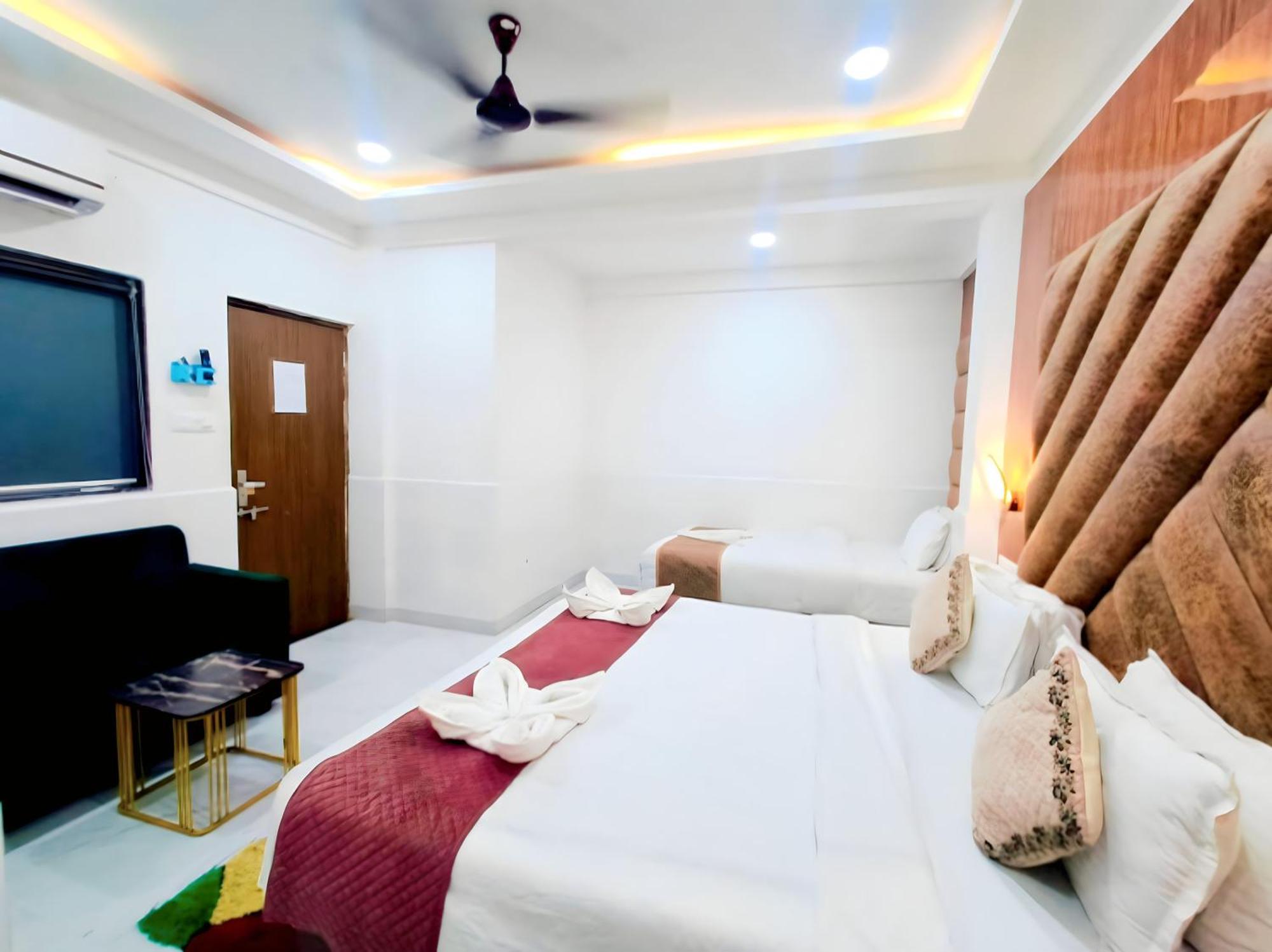 Hotel Small Daddy Plus Calangute Luaran gambar
